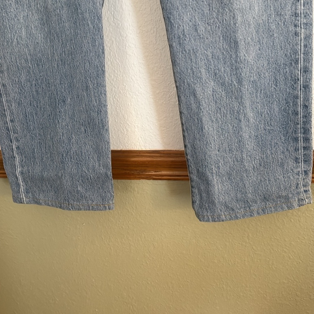 Mens Levi’s 501 Button Fly Light Wash 38 SHORT - Picture 4 of 7